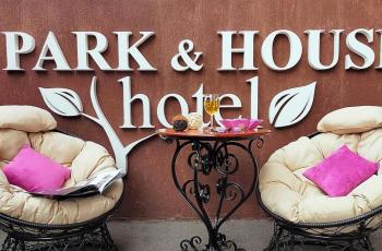 Отель Park & House Hotel / Парк и Хаус Отель