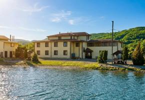 Отель Горное озеро от Травел Хотелс Антураж