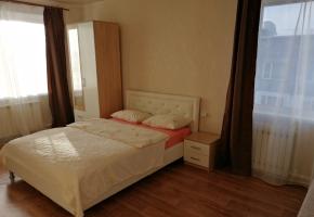 1-к. квартира у тц Парус и торговых рядов