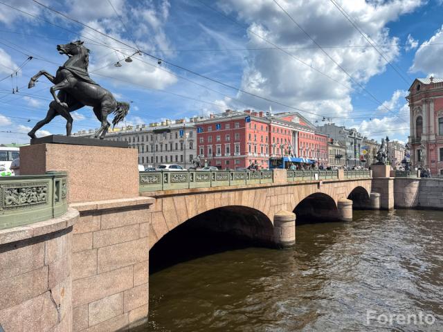 Аничков мост