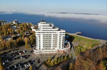 Cosmos Petrozavodsk Hotel (Космос Петрозаводск)