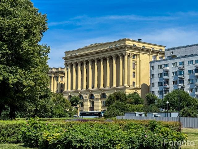 Троицкая площадь Петроградской стороны