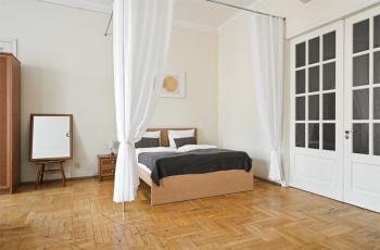 Студия на Рубинштейна