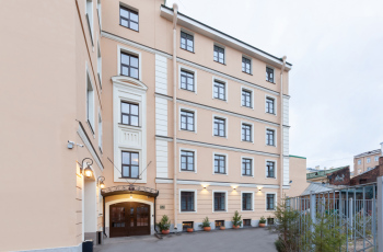 Отель Амарант