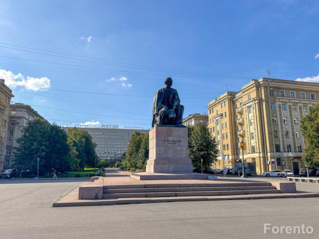 Площадь Чернышевского
