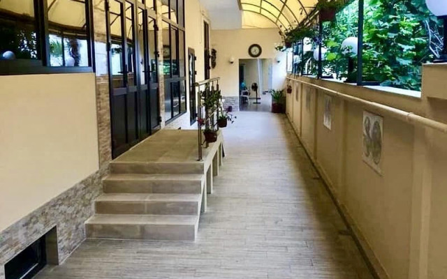Фото 3-9582300
