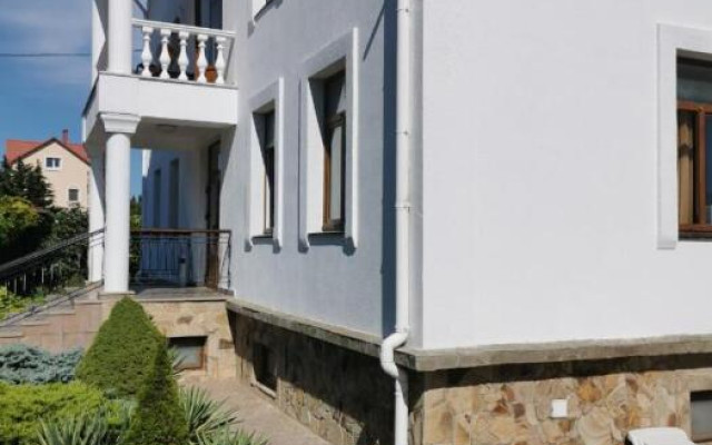 Фото 4-9556227