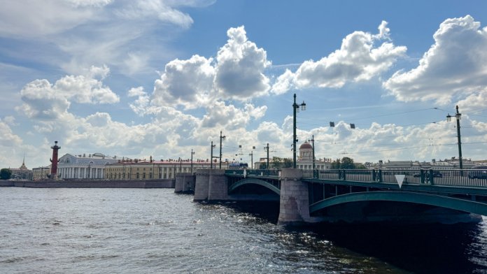 Биржевой мост