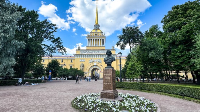 Александровский сад у Адмиралтейства