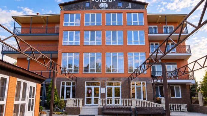 _-4